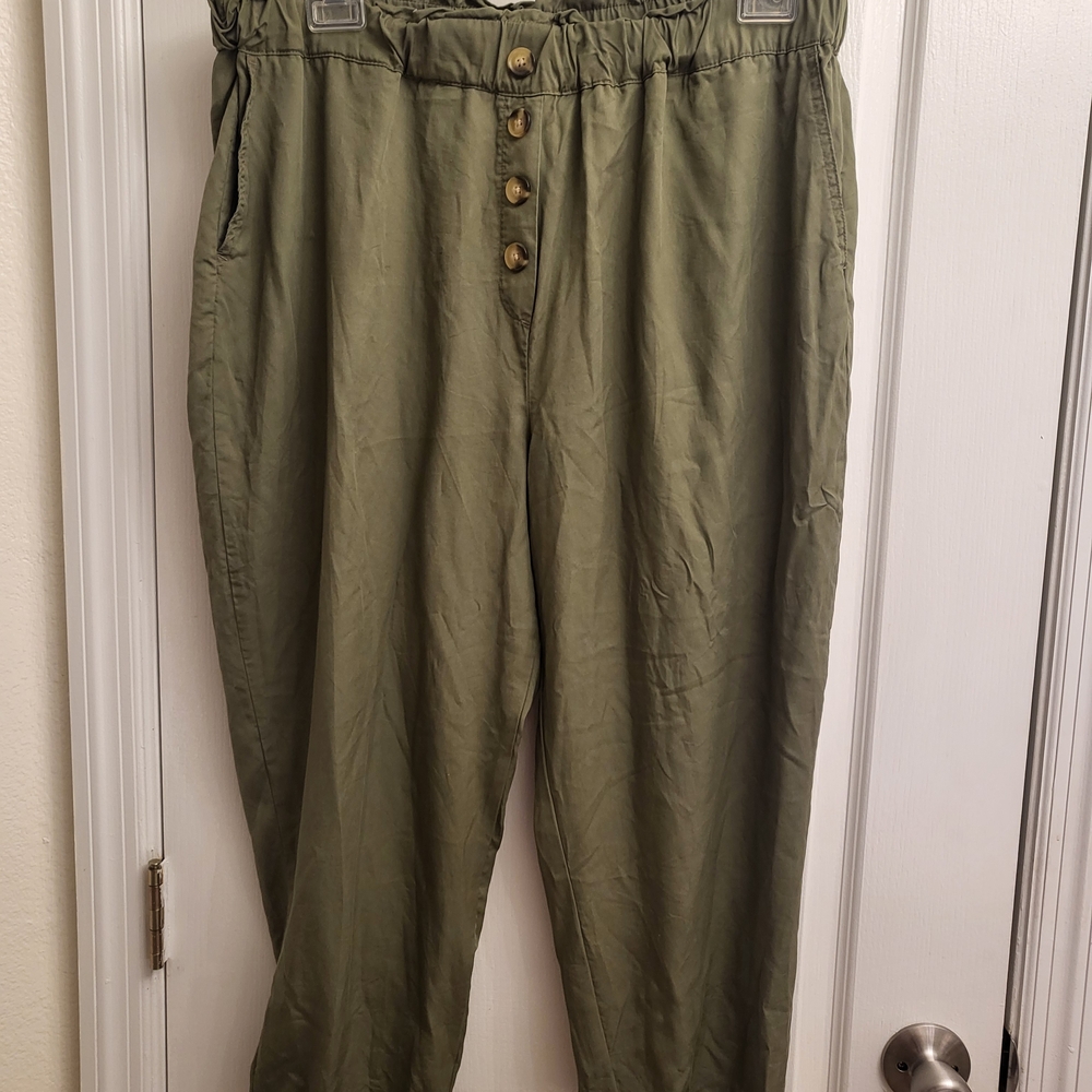 Andrew Marc‎ Sage Green Chinos